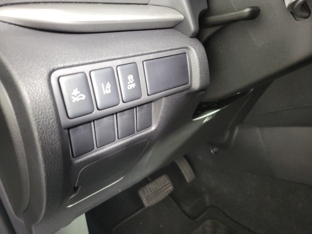 2022 Mitsubishi Eclipse Cross SEL photo 11