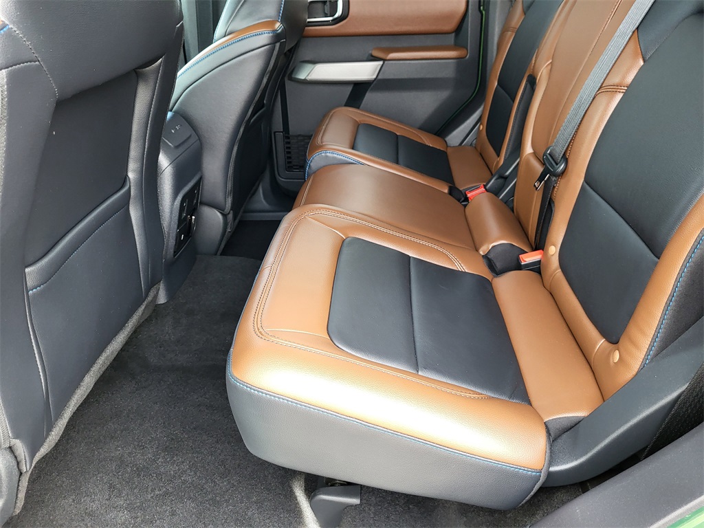 2022 Ford Bronco Outer Banks photo 19