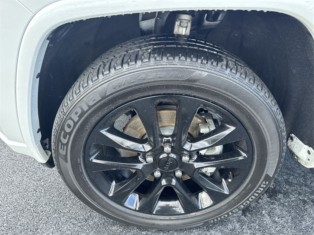 2022 Jeep Cherokee Laredo X photo 16