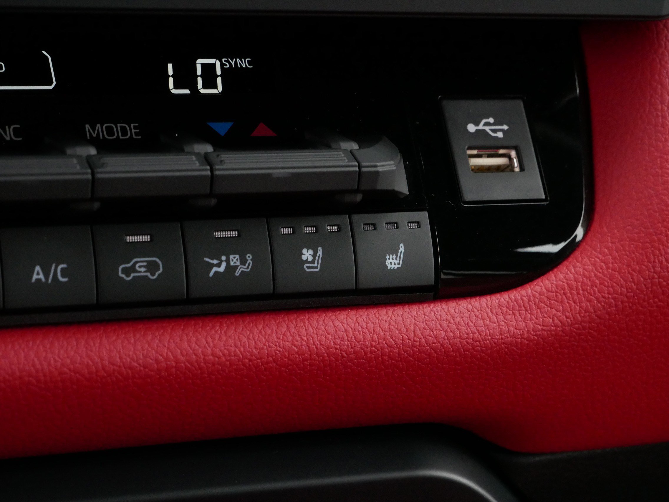 2024 Toyota Sequoia TRD Pro photo 26