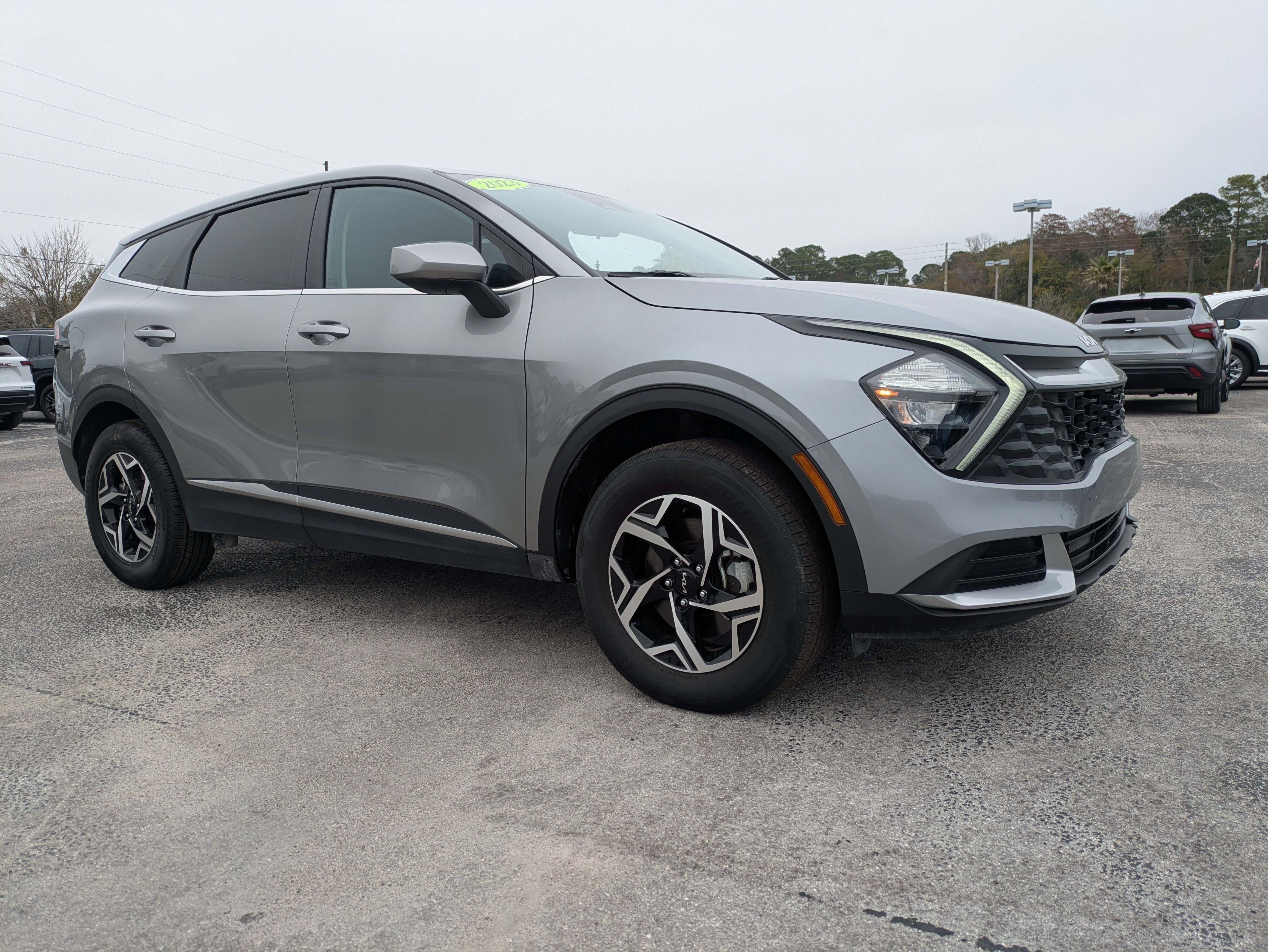 2023 Kia Sportage LX's photo