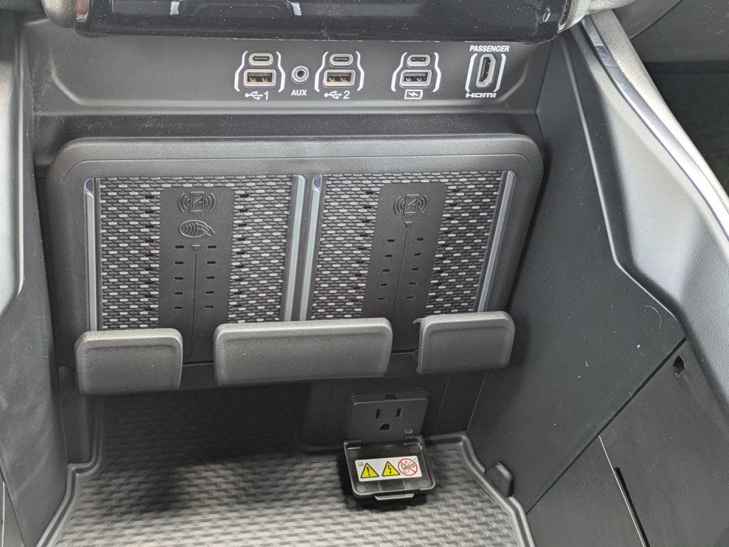 2025 Ram 1500 Laramie photo 25