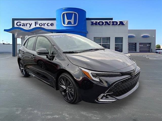 2025 Toyota Corolla Hatchback XSE's photo