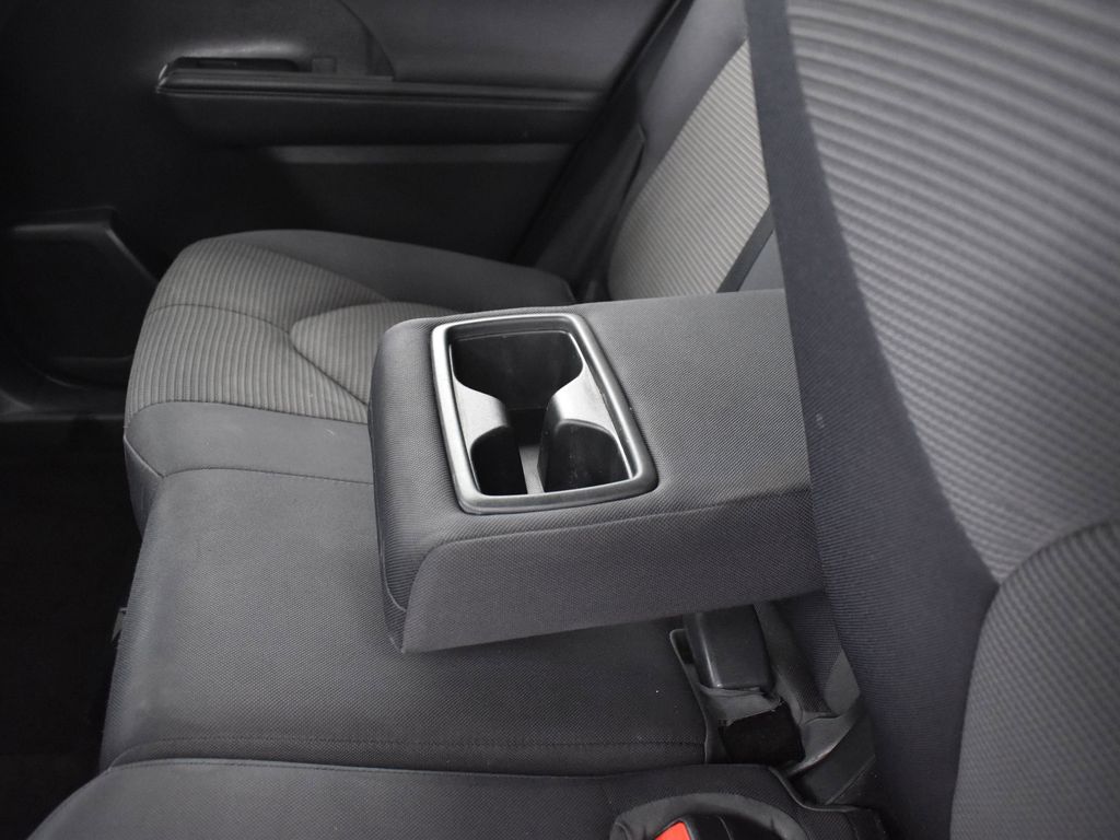 2020 Toyota Highlander L photo 18