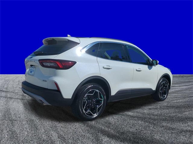 2026 Ford Escape Platinum photo 3