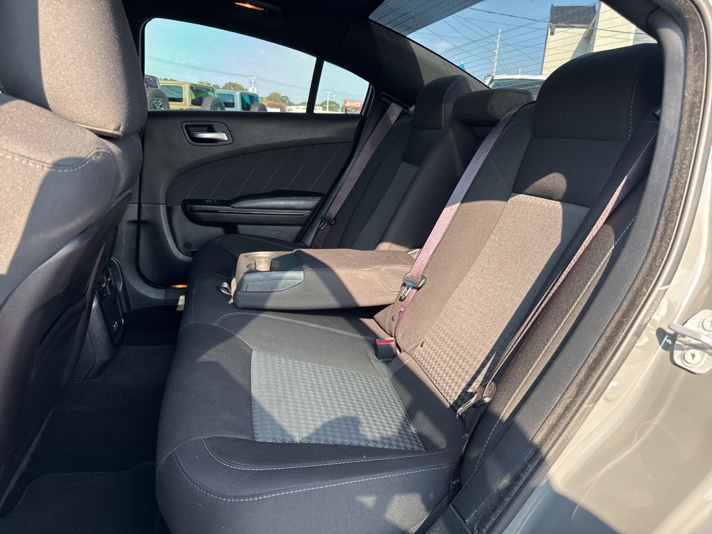 2019 Dodge Charger GT photo 17