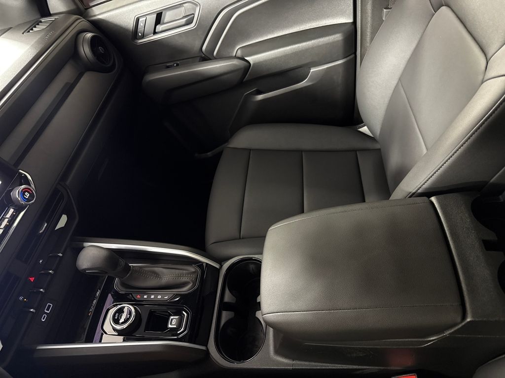 2025 Chevrolet Colorado Trail Boss photo 16