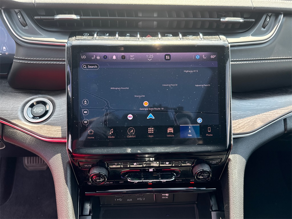 2023 Jeep Grand Cherokee Overland photo 25