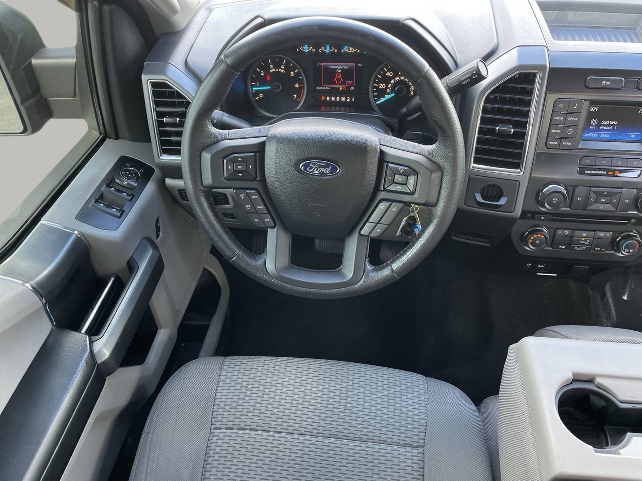 2015 Ford F-150 XLT photo 12