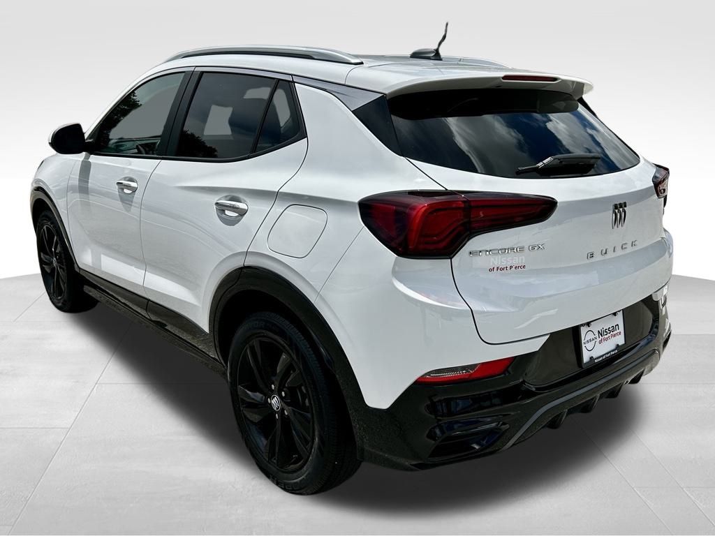 2024 Buick Encore GX Sport Touring photo 18