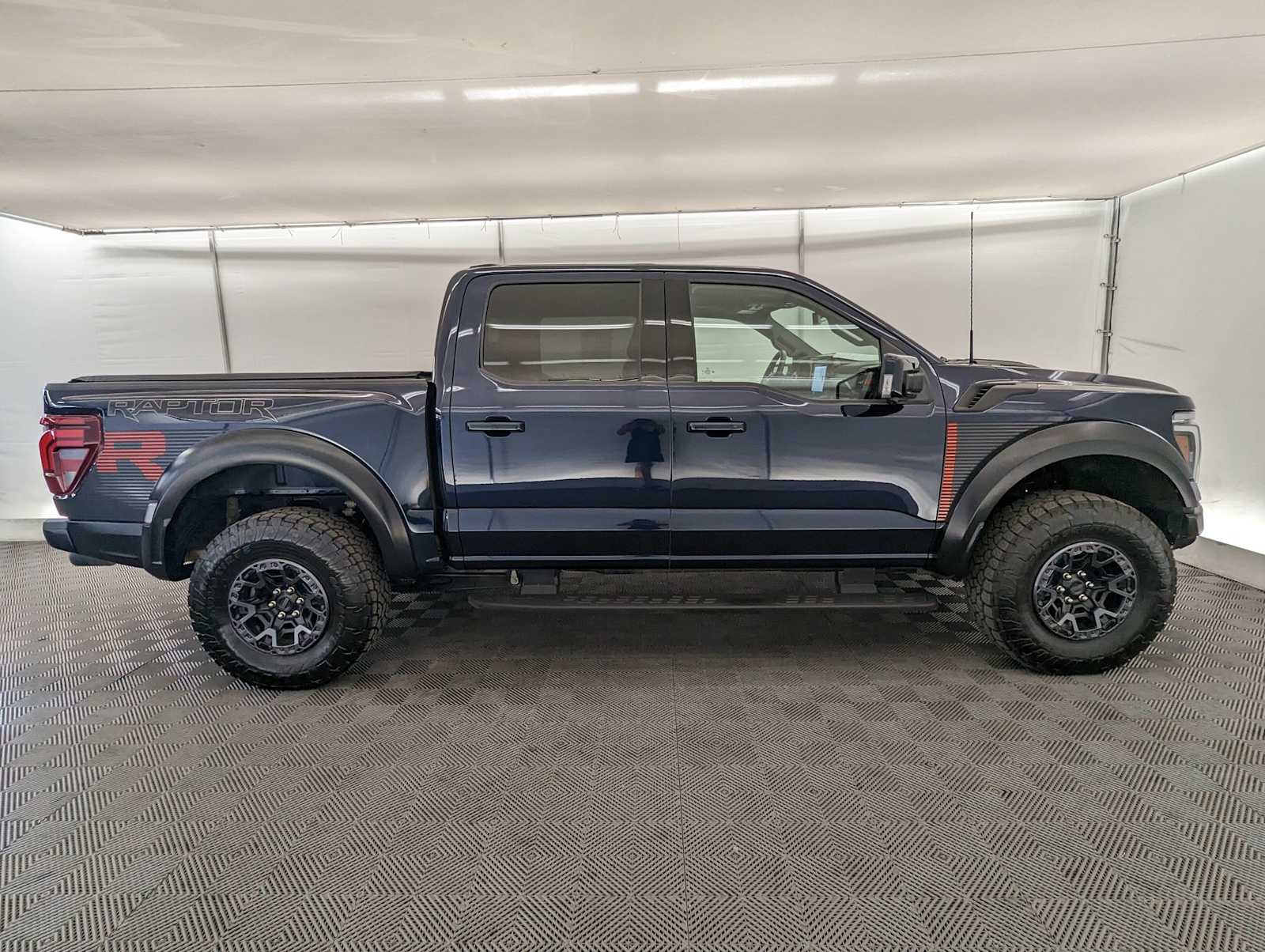 2024 Ford F-150 Raptor photo 7
