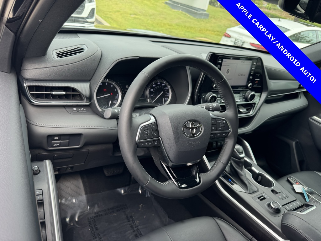 2021 Toyota Highlander XSE photo 2