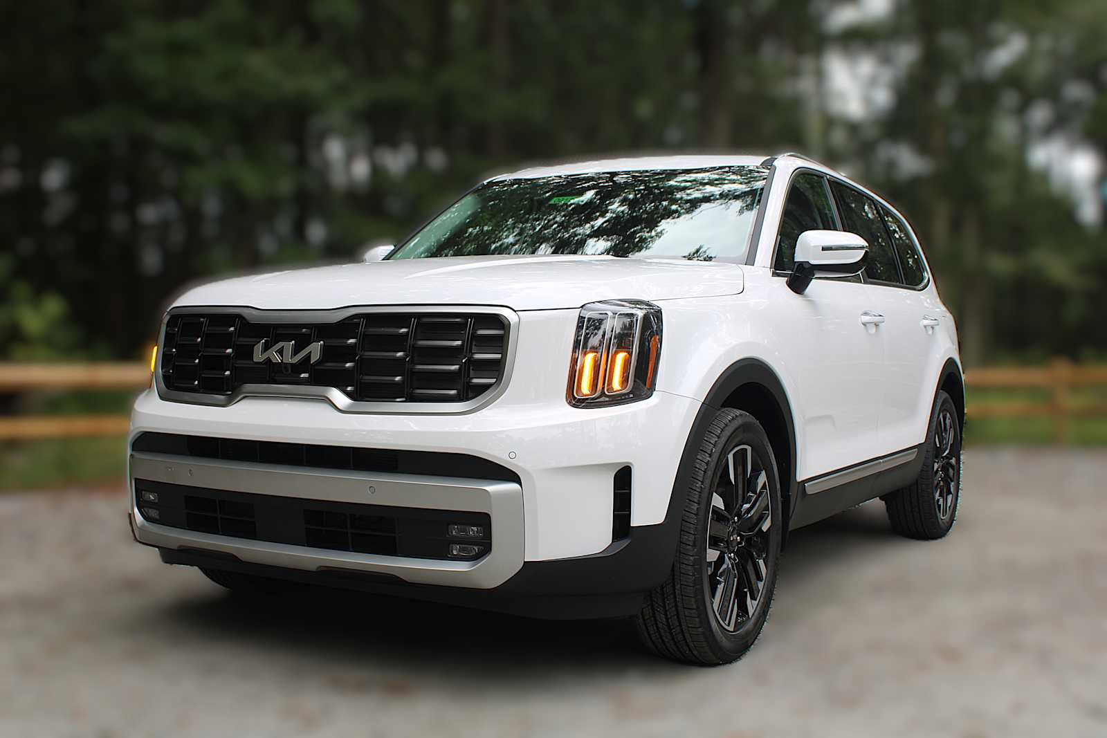 2025 Kia Telluride SX Prestige photo 2