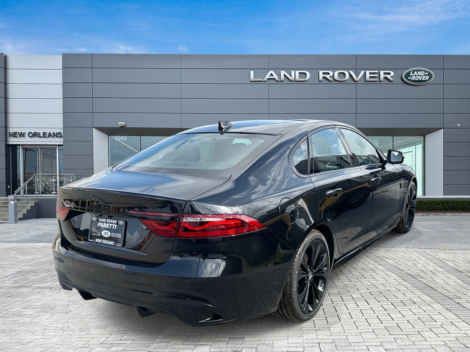 2024 Jaguar XF P300 R-Dynamic SE photo 5