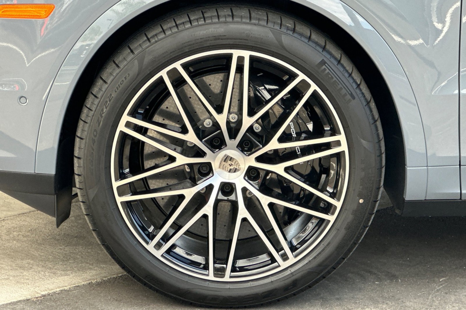 2026 Porsche Cayenne Turbo E-Hybrid Coupe photo 25