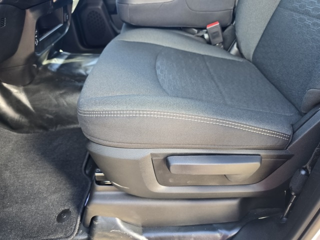 2026 Ram 2500 Tradesman photo 17