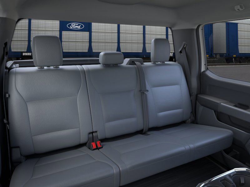 2025 Ford F-150 Lightning photo 11