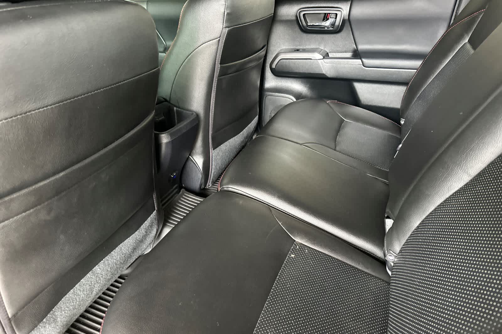 2023 Toyota Tacoma TRD photo 4