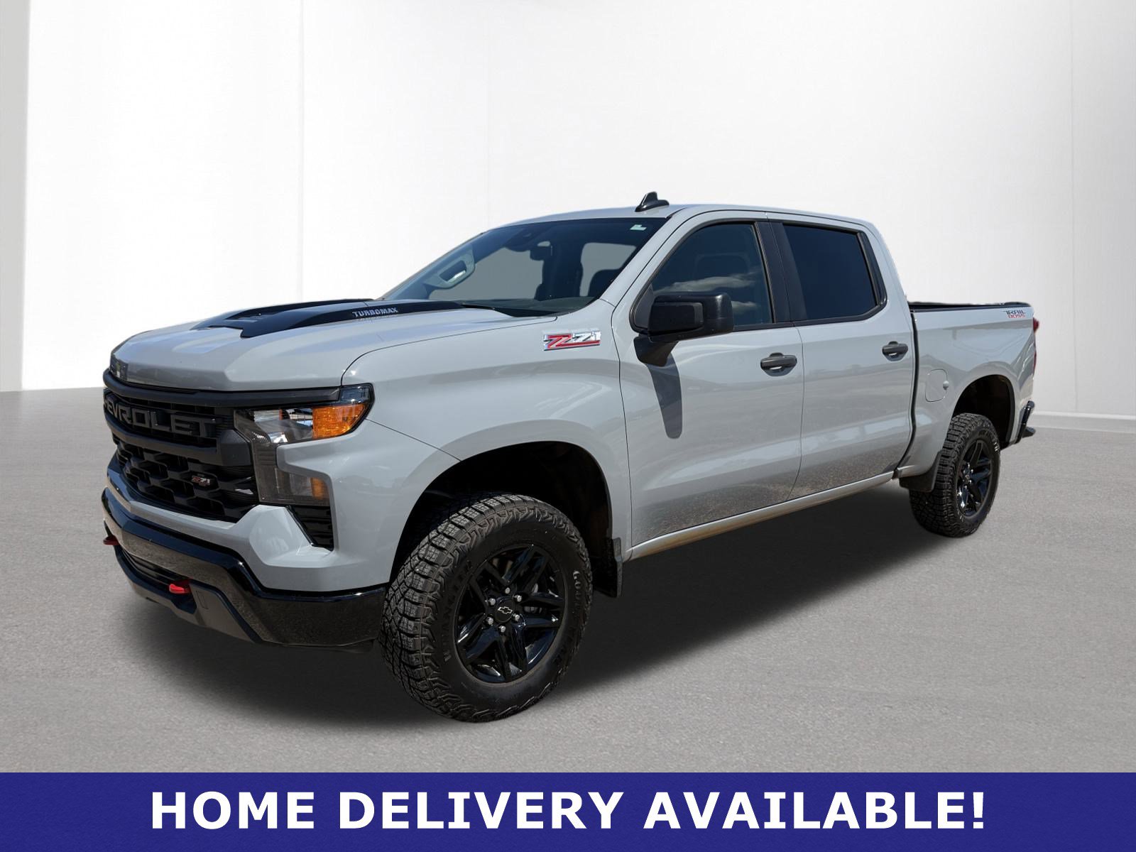 2025 Chevrolet Silverado 1500 Custom Trail Boss photo 3