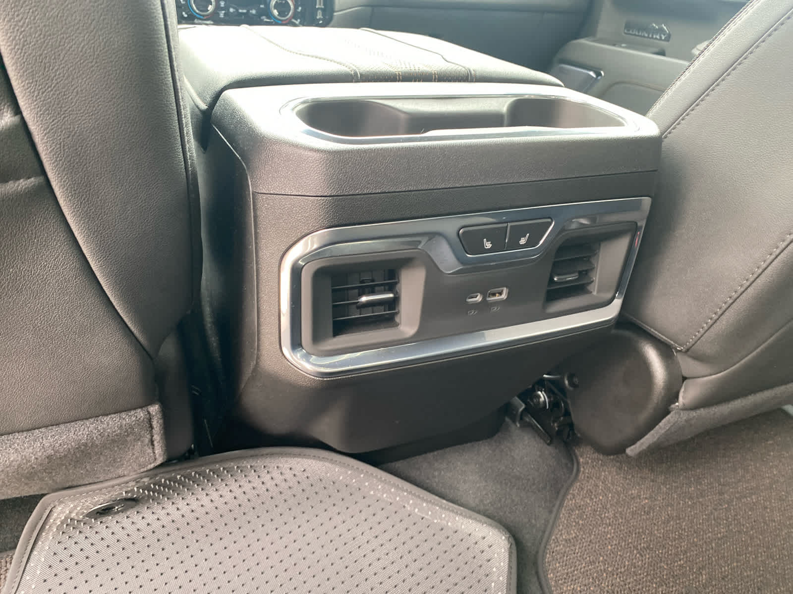 2025 Chevrolet Silverado 1500 High Country photo 22