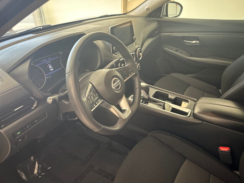 2021 Nissan Sentra SV photo 9