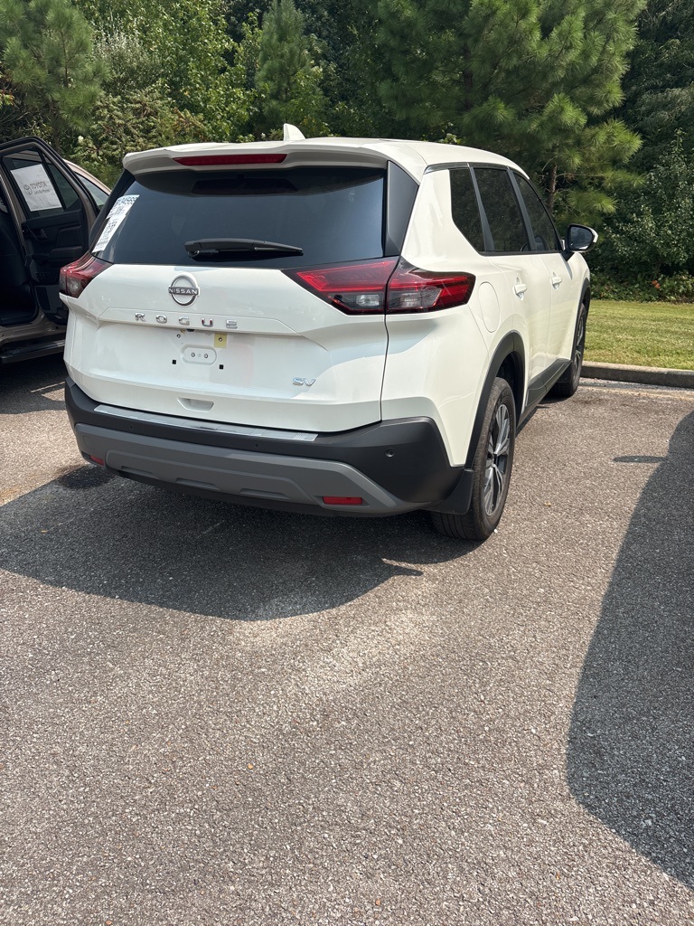 2023 Nissan Rogue SV photo 4