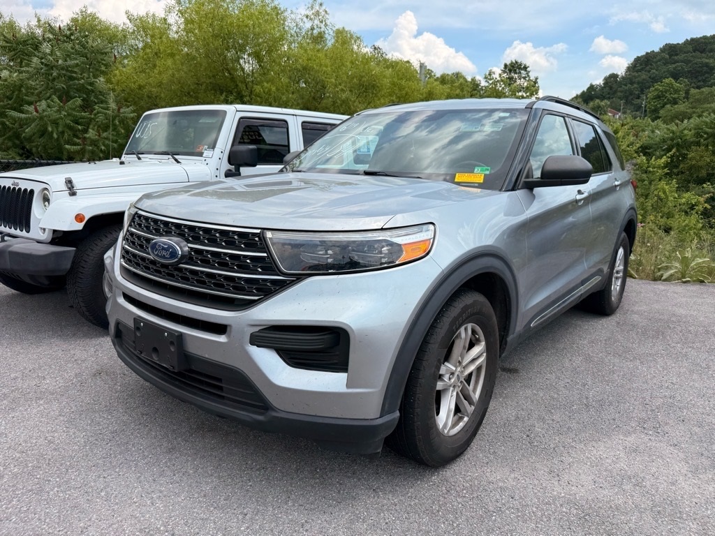 2020 Ford Explorer XLT photo 2