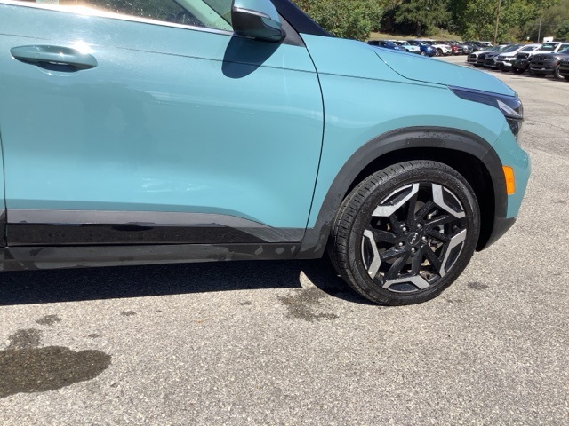 2024 Kia Seltos SX photo 5