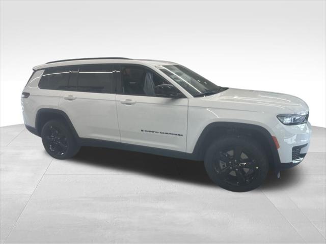 2025 Jeep Grand Cherokee Altitude X photo 7
