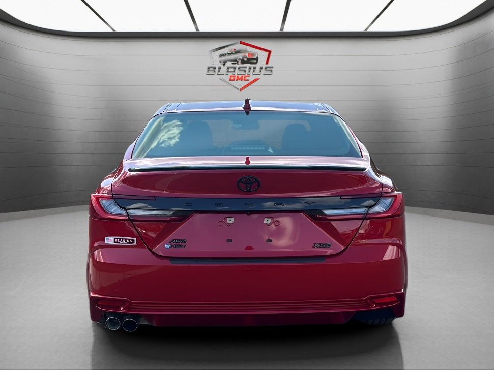 2025 Toyota Camry LE photo 4