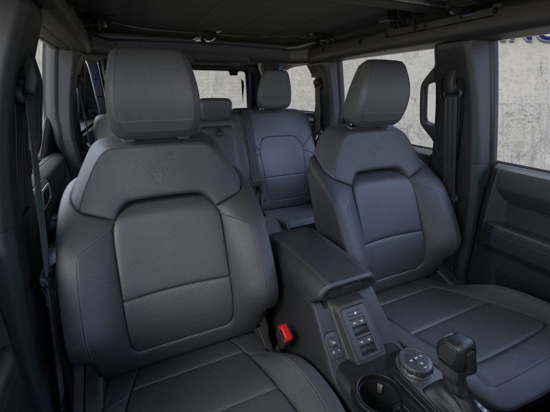 2025 Ford Bronco Outer Banks photo 10