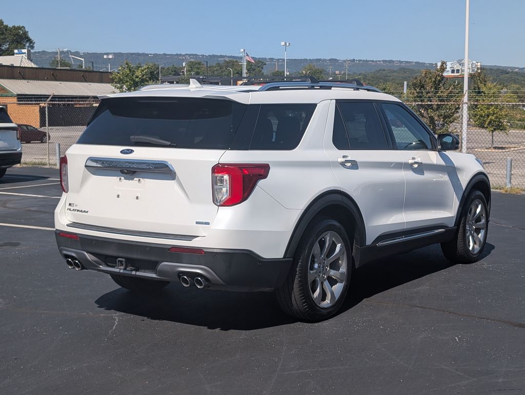 2020 Ford Explorer Platinum photo 4