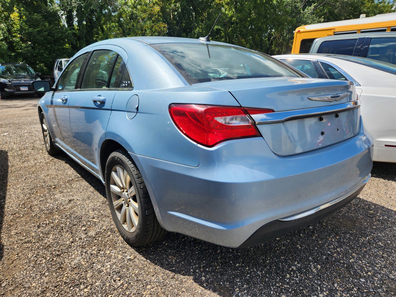 2012 Chrysler 200 Touring photo 2