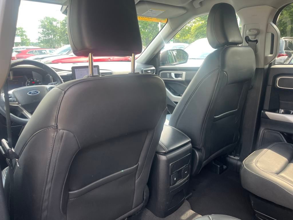 2024 Ford Explorer XLT photo 24