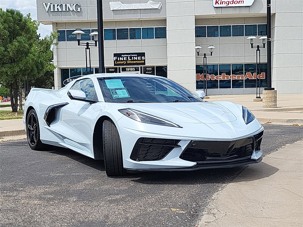 2023 Chevrolet Corvette Stingray 2LT photo 2