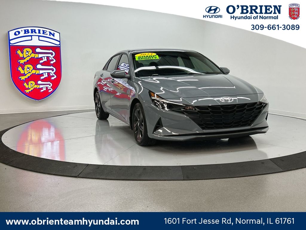 2023 Hyundai Elantra SEL's photo