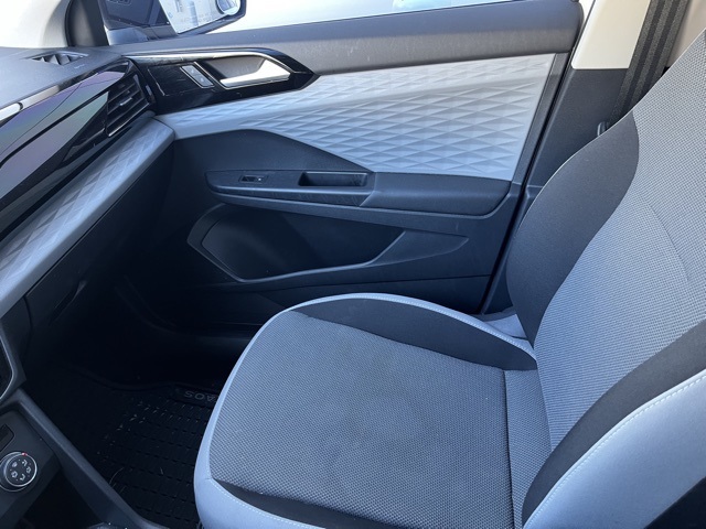 2022 Volkswagen Taos S photo 37