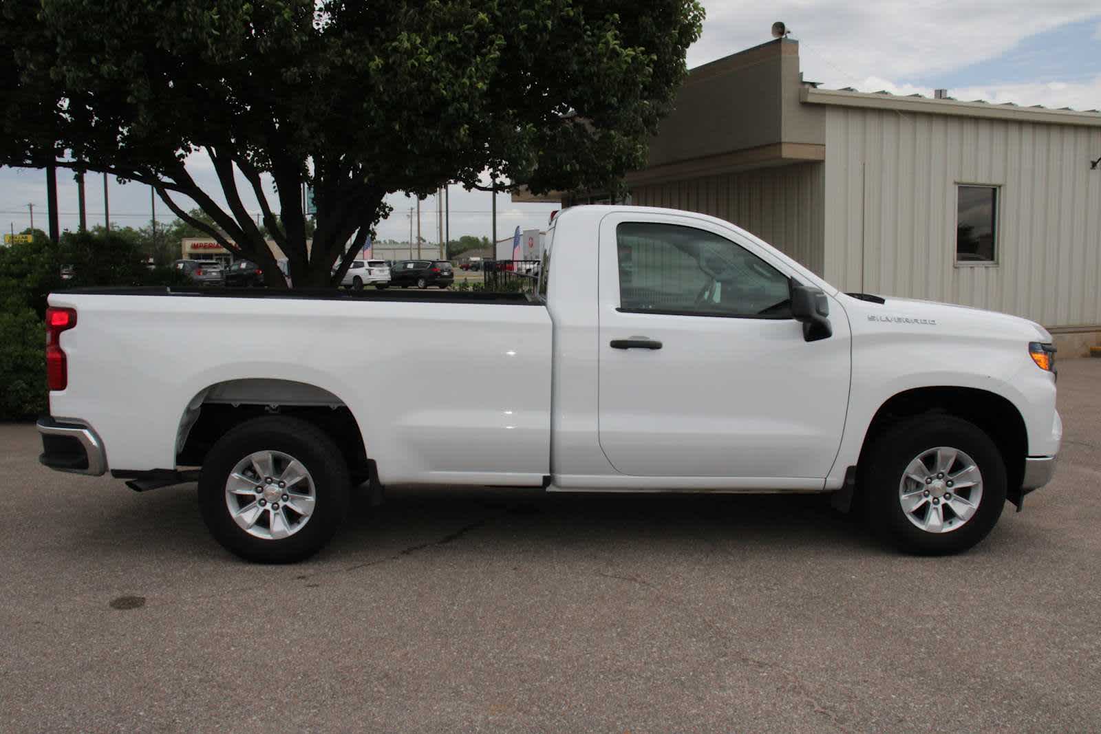 2024 Chevrolet Silverado 1500 Work Truck photo 3