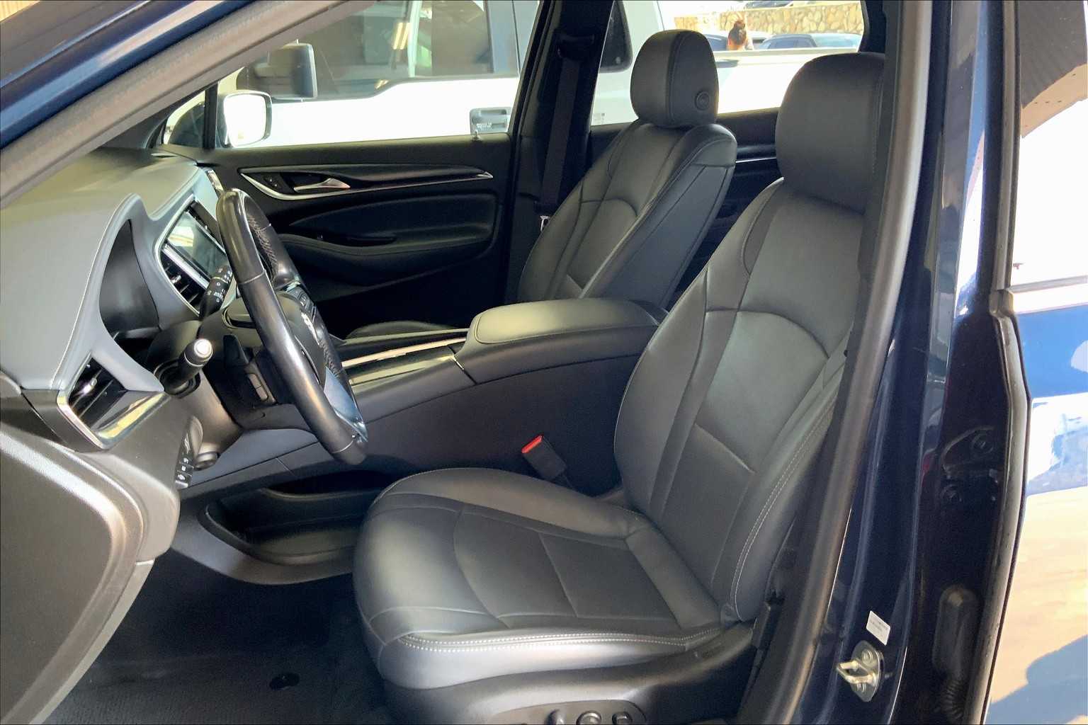 2023 Buick Enclave Premium photo 7