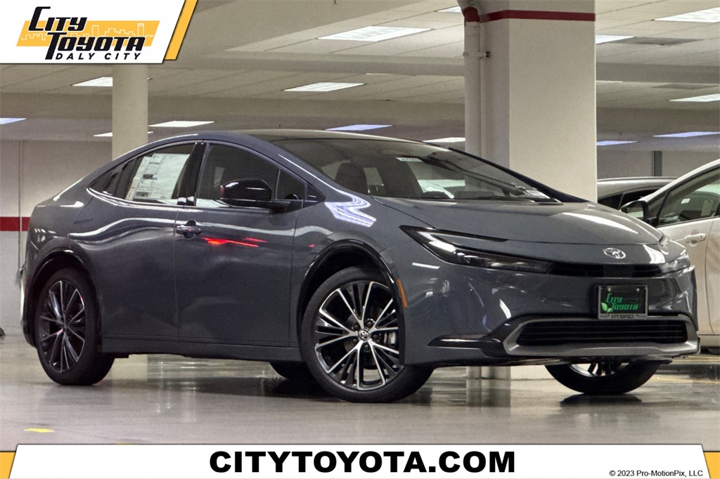 2026 Toyota Prius Limited's photo