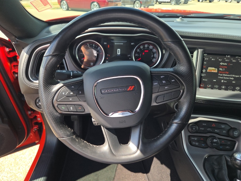 2022 Dodge Challenger R/T photo 15