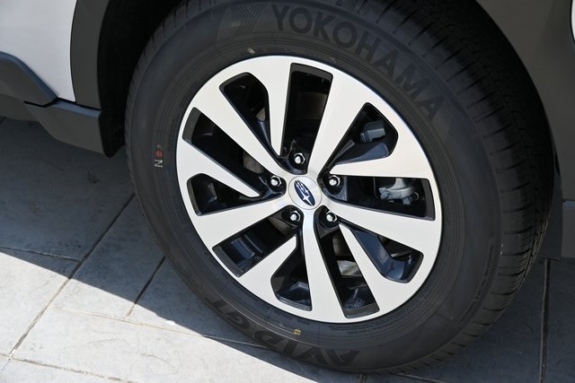 2025 Subaru Outback Premium photo 10