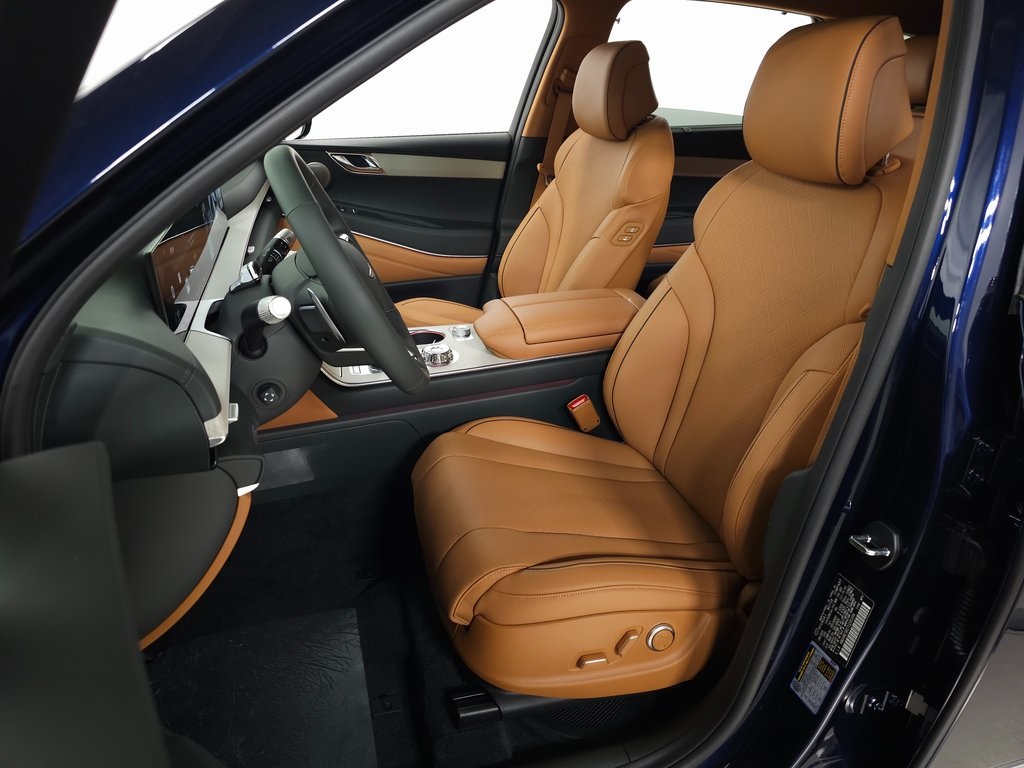 2026 Genesis GV80 2.5T Advanced AWD photo 8