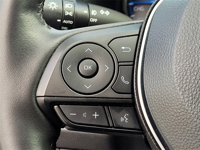2022 Toyota RAV4 Hybrid XLE Premium photo 23