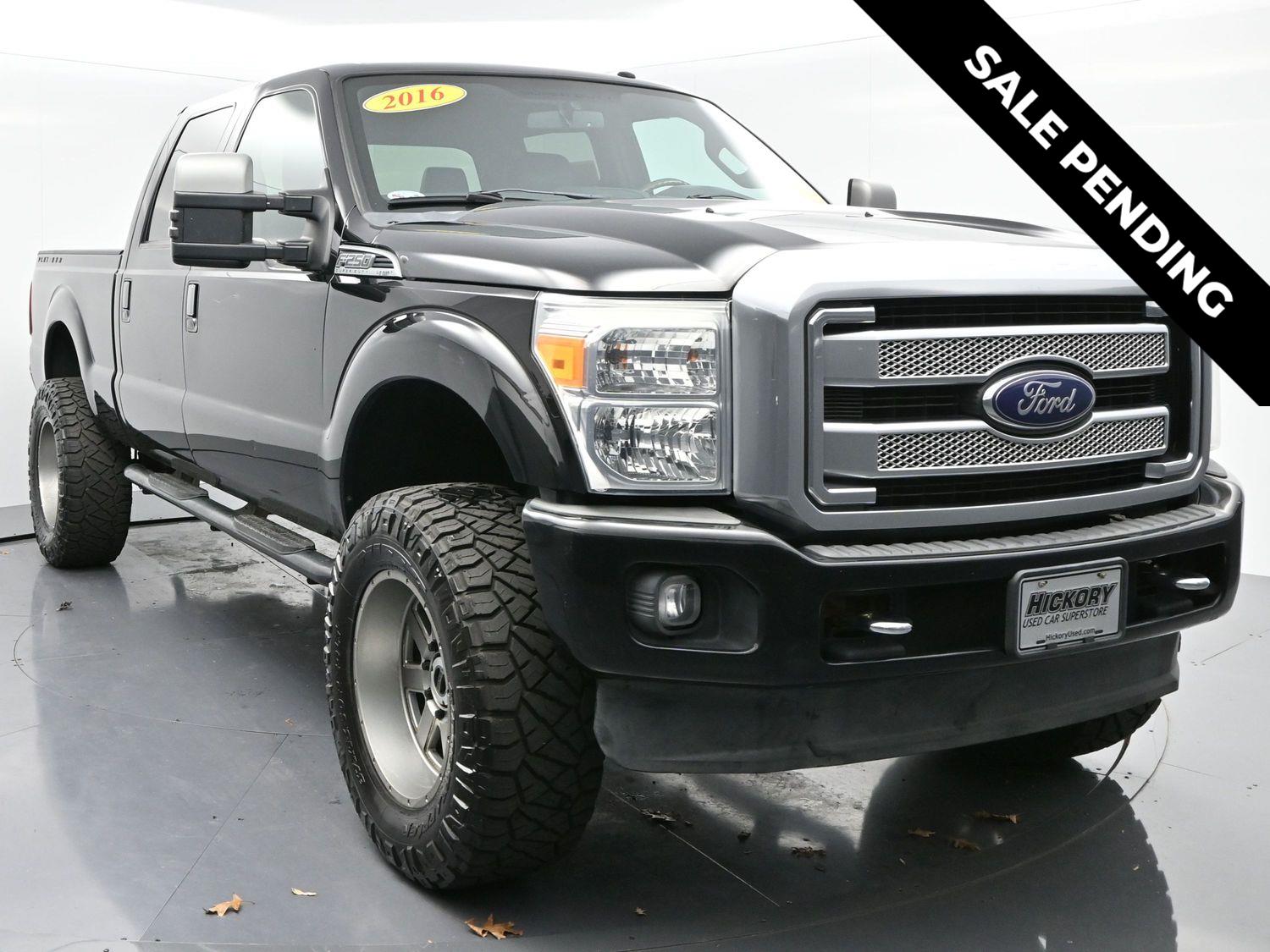 2016 Ford F-250 Super Duty Platinum's photo