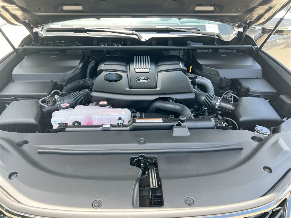 2025 Lexus LX 600 F SPORT Handling photo 7