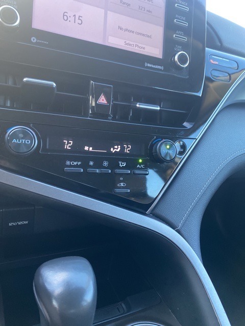 2024 Toyota Camry SE photo 21