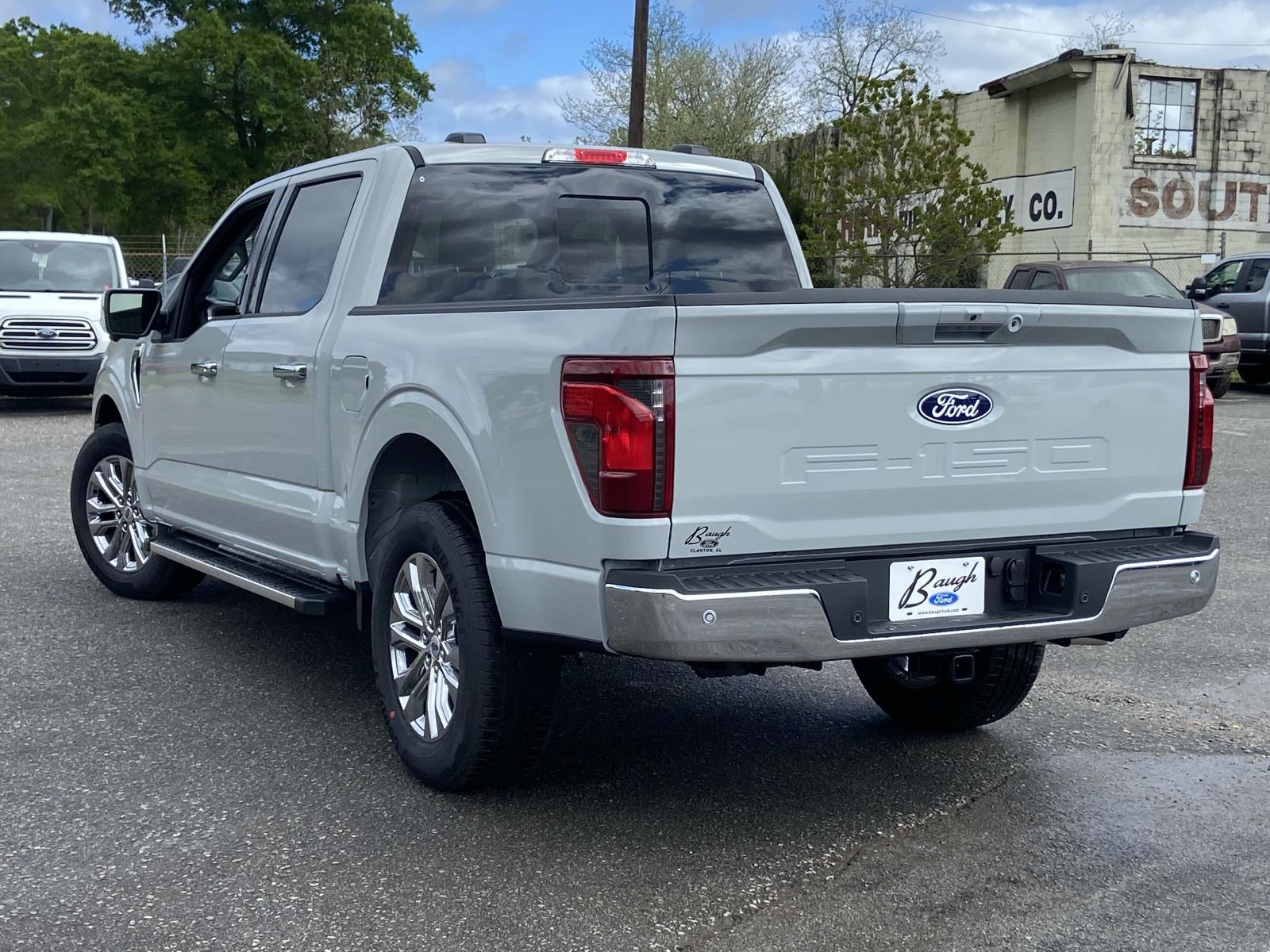 2024 Ford F-150 XLT photo 4