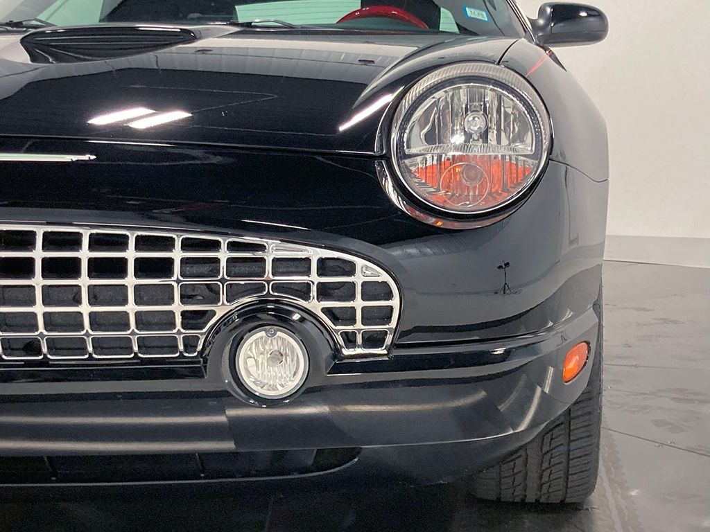 2003 Ford Thunderbird Base photo 21