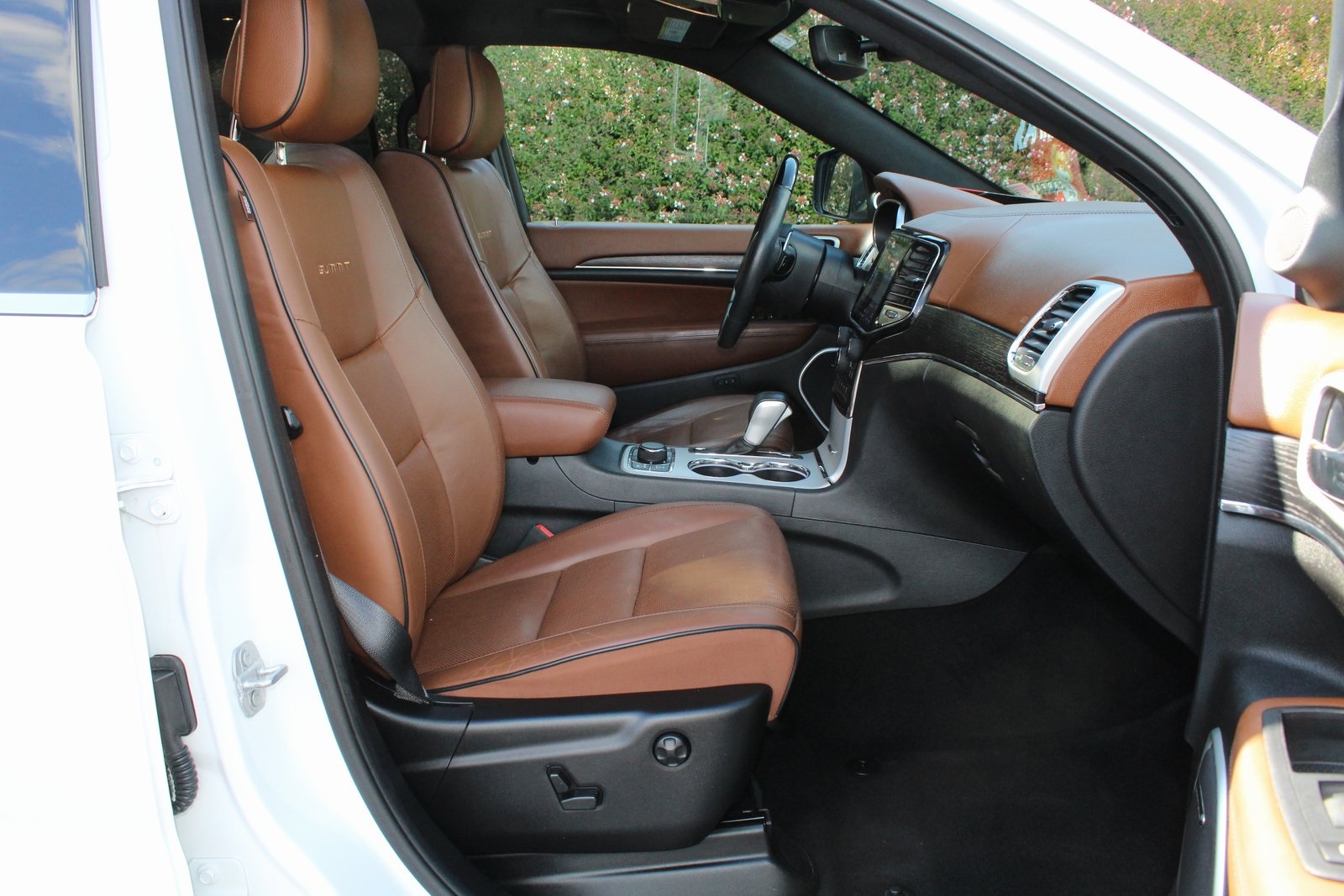 2019 Jeep Grand Cherokee Summit photo 27
